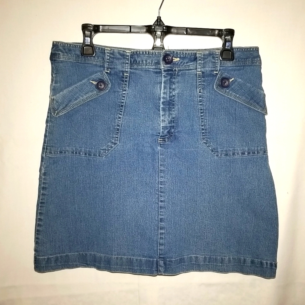 Vintage Jean skirt,womens blue jean,stretch comfort size 8.